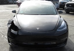 2021 Tesla Model 3 - Image 9