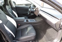 2021 Tesla Model 3 - Image 24