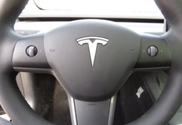 2021 Tesla Model 3 - Image 29