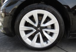 2021 Tesla Model 3 - Image 13