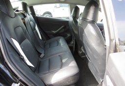 2021 Tesla Model 3 - Image 26