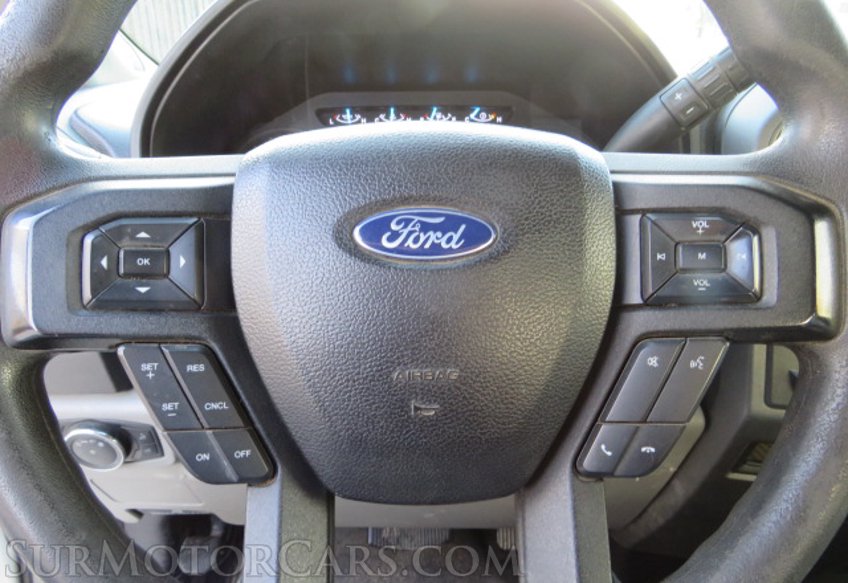 2017 Ford Super Duty F-250 SRW - Image 32