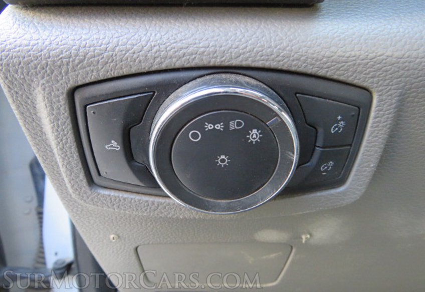 2017 Ford Super Duty F-250 SRW - Image 39