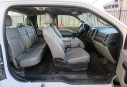 2017 Ford Super Duty F-250 SRW - Image 25