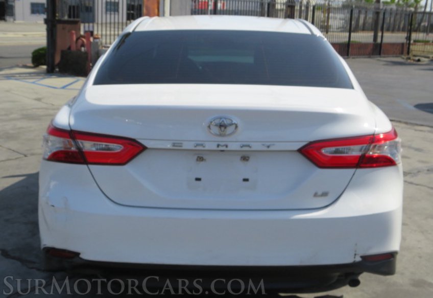 2018 Toyota Camry - Image 9
