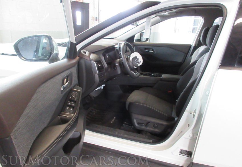 2021 Nissan Rogue - Image 26