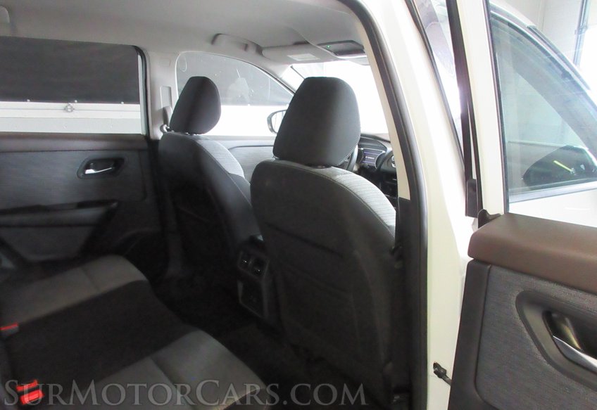 2021 Nissan Rogue - Image 28