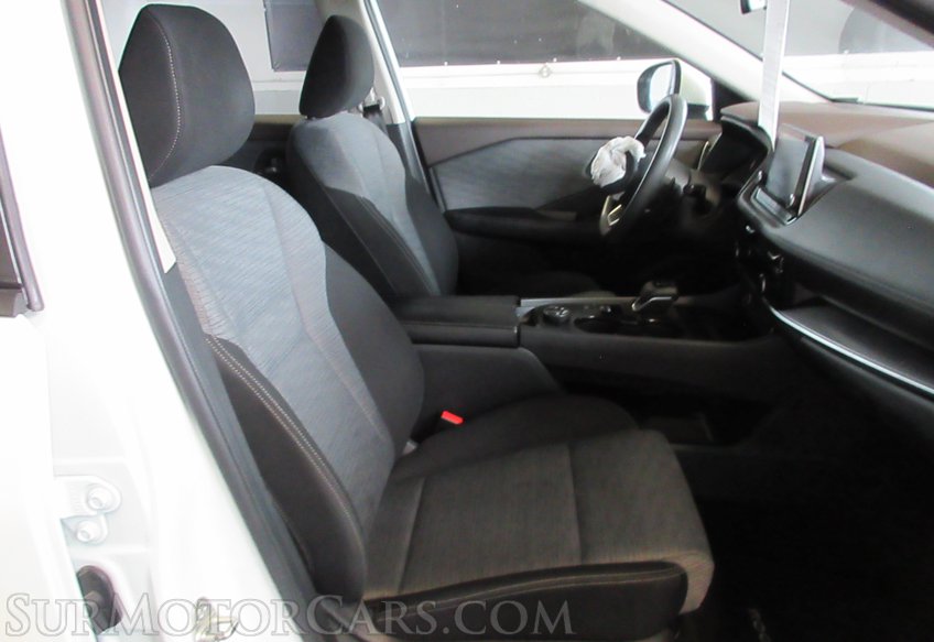 2021 Nissan Rogue - Image 25