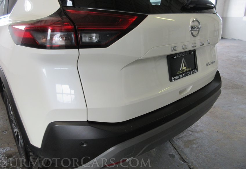 2021 Nissan Rogue - Image 17
