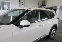 2021 Nissan Rogue - Image 12