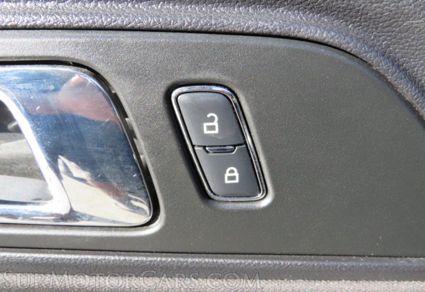 2017 Ford Mustang - Image 34