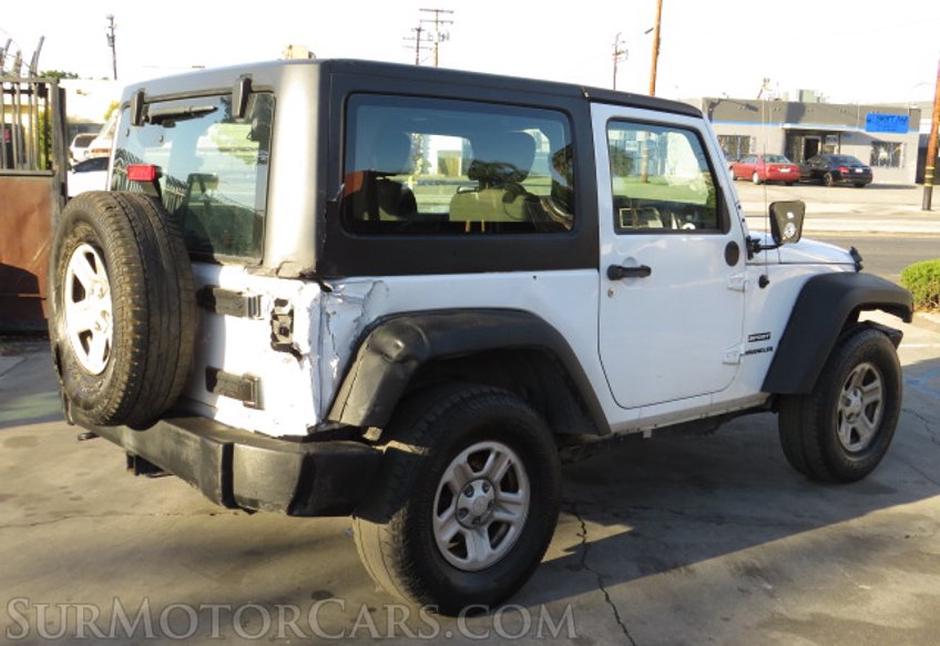 2012 Jeep Wrangler - Image 7