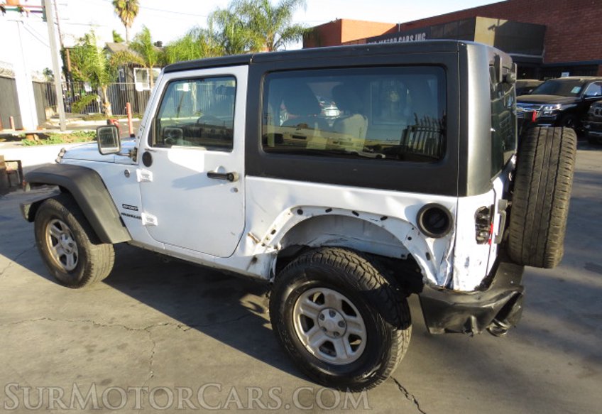 2012 Jeep Wrangler - Image 10