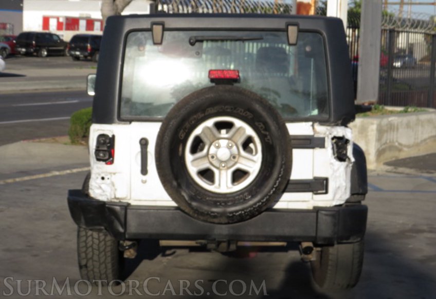 2012 Jeep Wrangler - Image 11