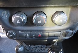 2012 Jeep Wrangler - Image 27