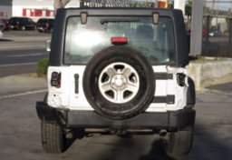 2012 Jeep Wrangler - Image 11
