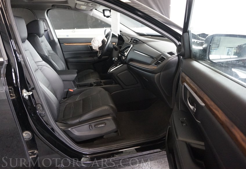 2017 Honda CR-V - Image 29