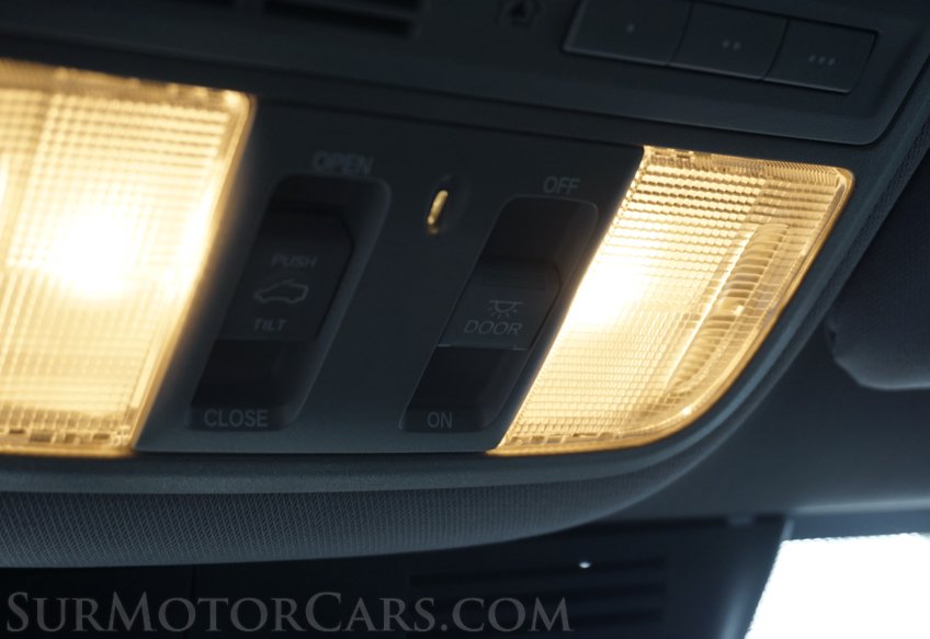 2017 Honda CR-V - Image 35