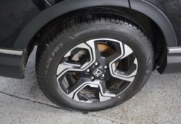 2017 Honda CR-V - Image 45