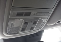 2017 Honda CR-V - Image 38