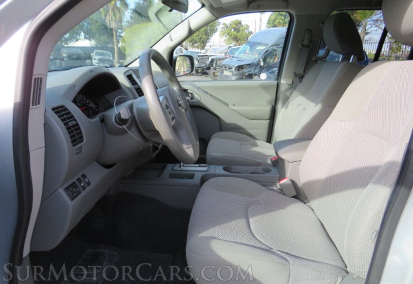 2019 Nissan Frontier - Image 25