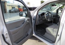 2019 Nissan Frontier - Image 22