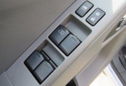2019 Nissan Frontier - Image 44