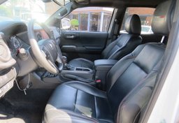 2021 Toyota Tacoma 4WD - Image 30