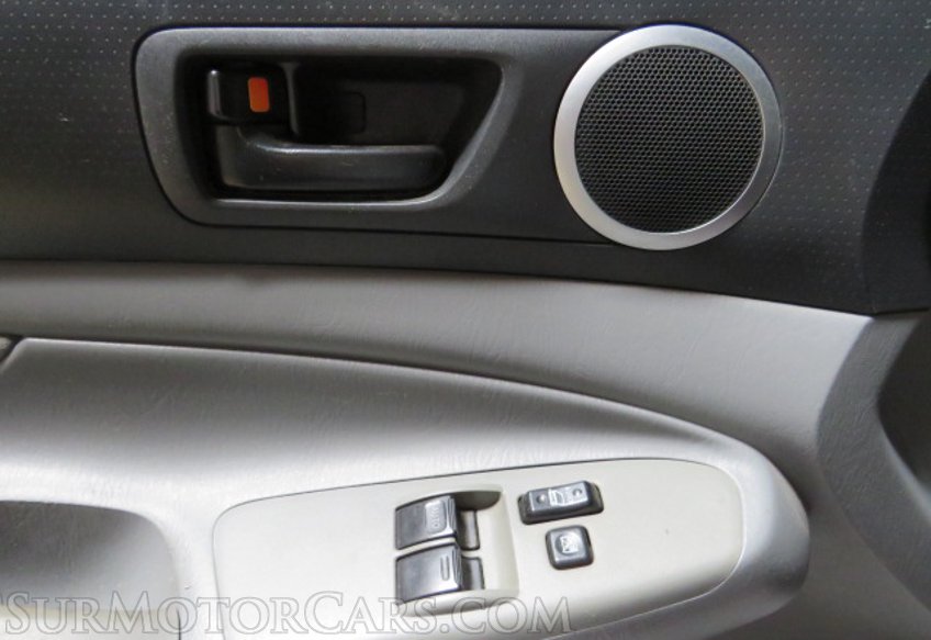 2005 Toyota Tacoma - Image 32