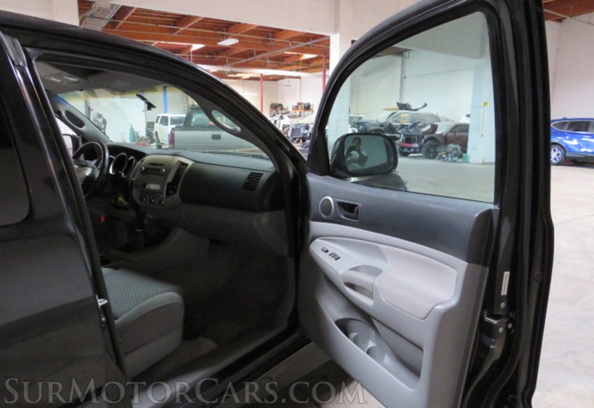 2005 Toyota Tacoma - Image 20