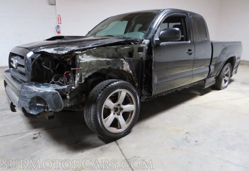 2005 Toyota Tacoma - Image 2