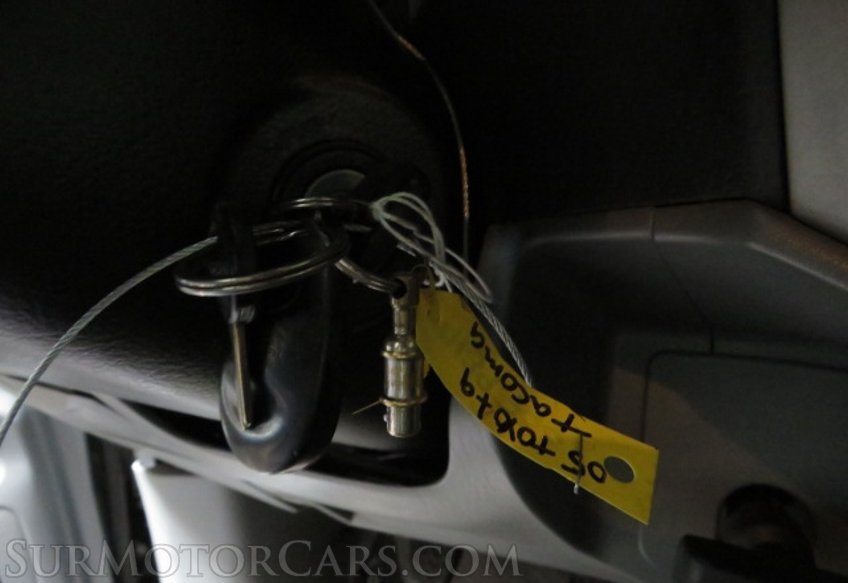 2005 Toyota Tacoma - Image 33