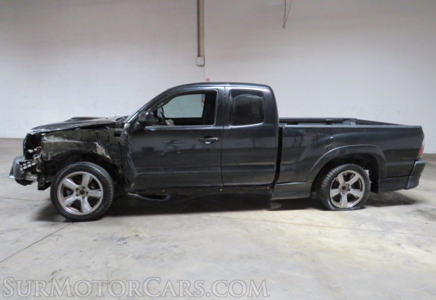 2005 Toyota Tacoma - Image 12