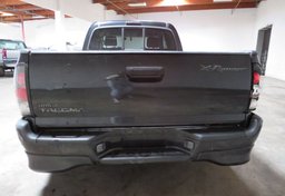 2005 Toyota Tacoma - Image 10