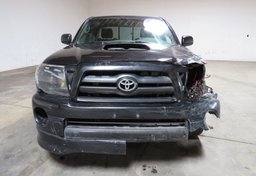 2005 Toyota Tacoma - Image 9