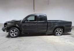 2005 Toyota Tacoma - Image 12