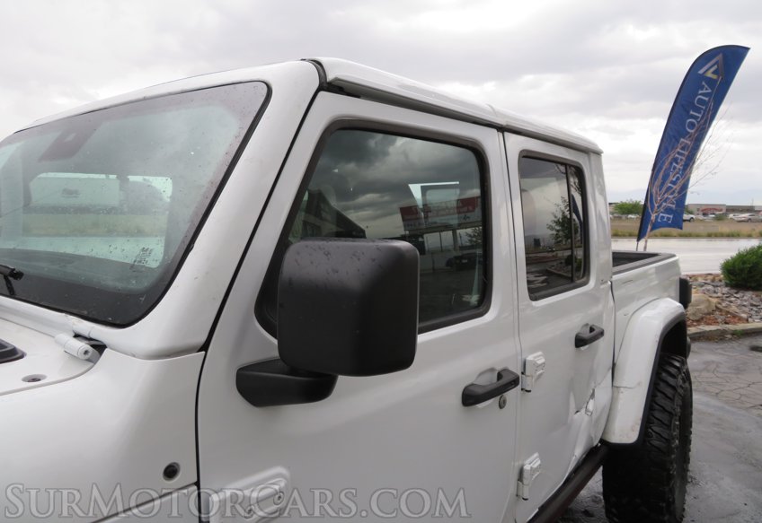 2020 Jeep Gladiator - Image 12