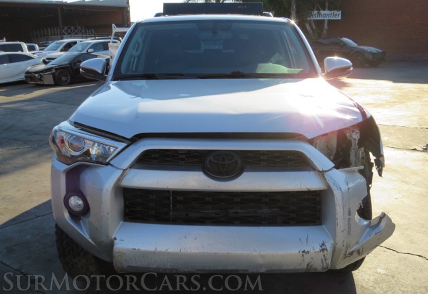 2019 Toyota 4Runner - Image 12