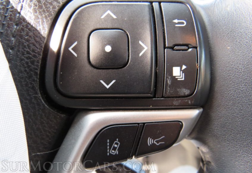 2017 Toyota Highlander - Image 37