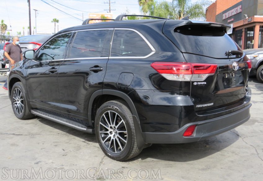 2017 Toyota Highlander - Image 7