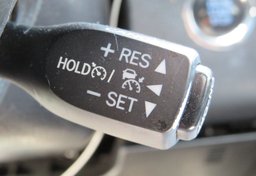 2017 Toyota Highlander - Image 38