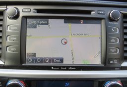 2017 Toyota Highlander - Image 44