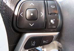 2017 Toyota Highlander - Image 37