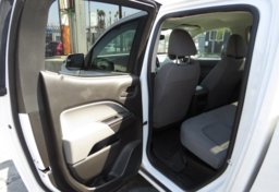 2017 Chevrolet Colorado - Image 21