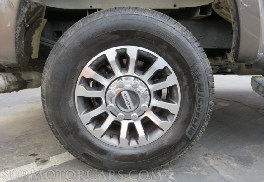 2020 Ford F-250 Super Duty - Image 22