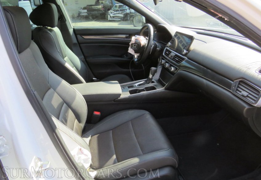 2019 Honda Accord Sedan - Image 25