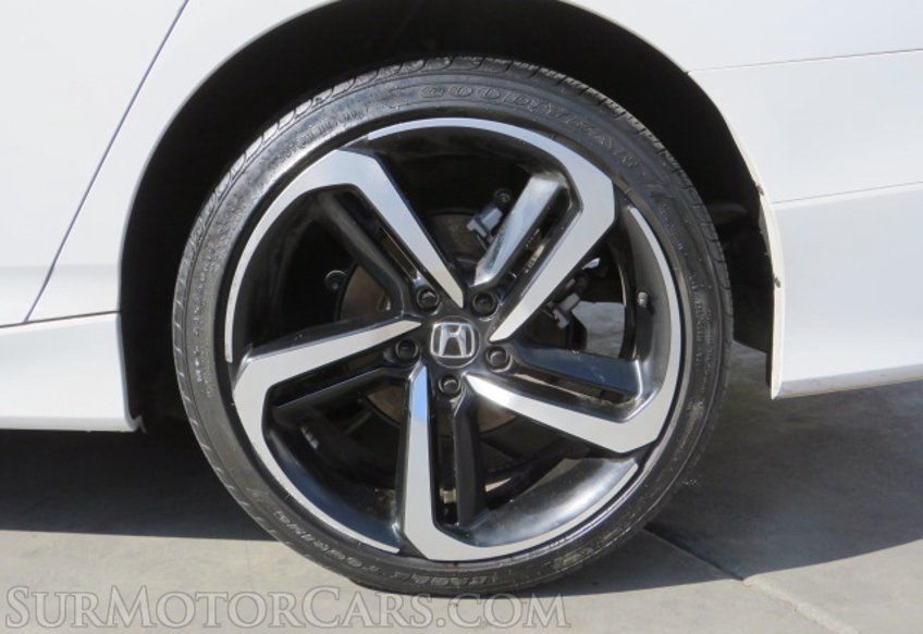 2019 Honda Accord Sedan - Image 11