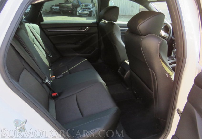 2019 Honda Accord Sedan - Image 31