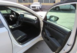 2019 Honda Accord Sedan - Image 21
