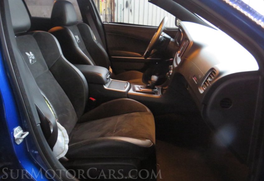 2020 Dodge Charger - Image 24